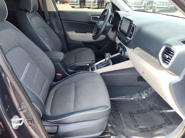 Thumbnail: 2022 Hyundai Venue - 18