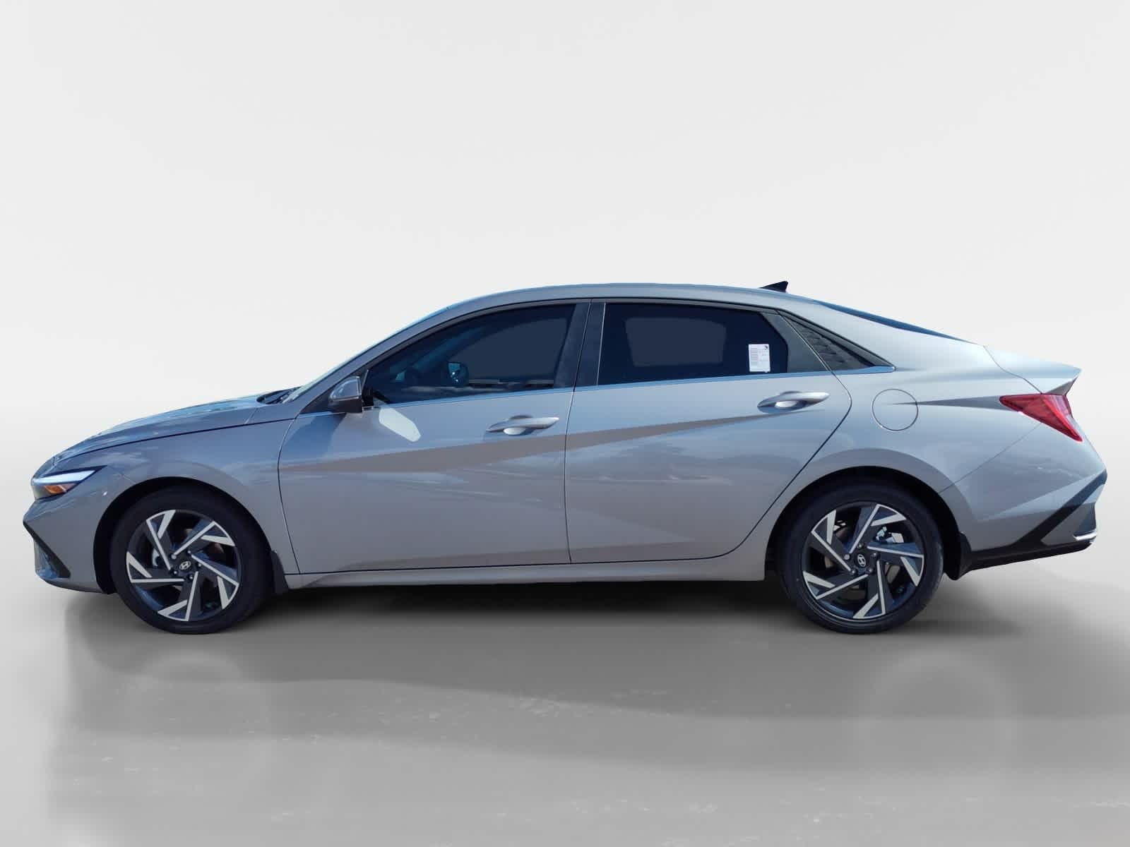 Thumbnail: 2025 Hyundai Elantra - 2
