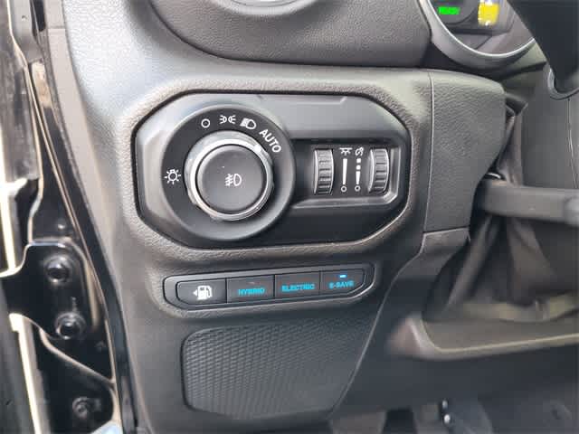 Thumbnail: 2021 Jeep Wrangler - 15