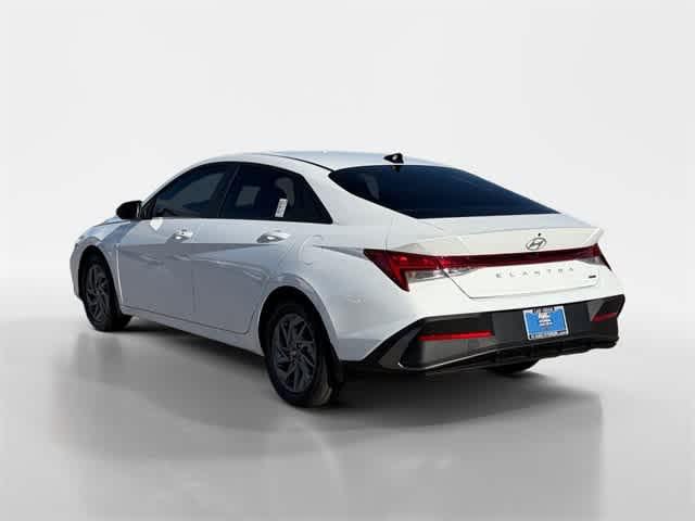 Thumbnail: 2026 Hyundai Elantra - 3