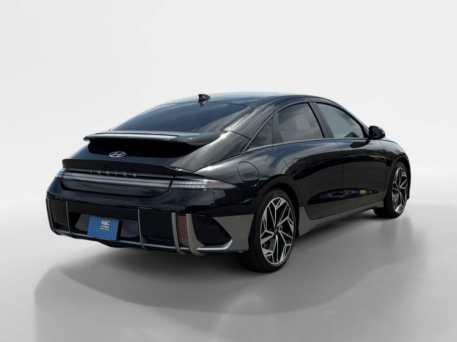Thumbnail: 2023 Hyundai Ioniq 6 - 5
