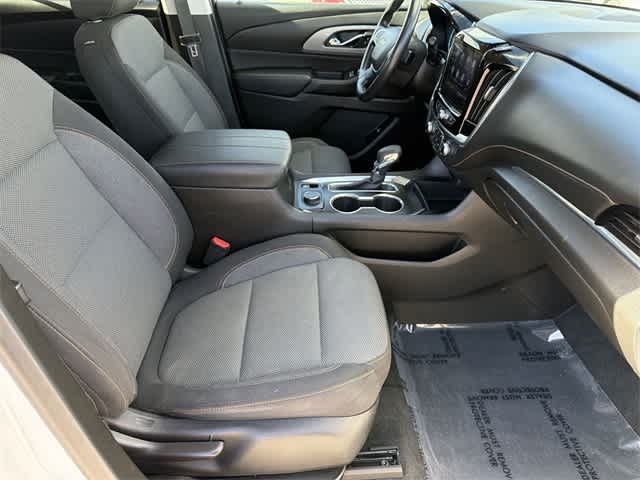 Thumbnail: 2021 Chevrolet Traverse - 22
