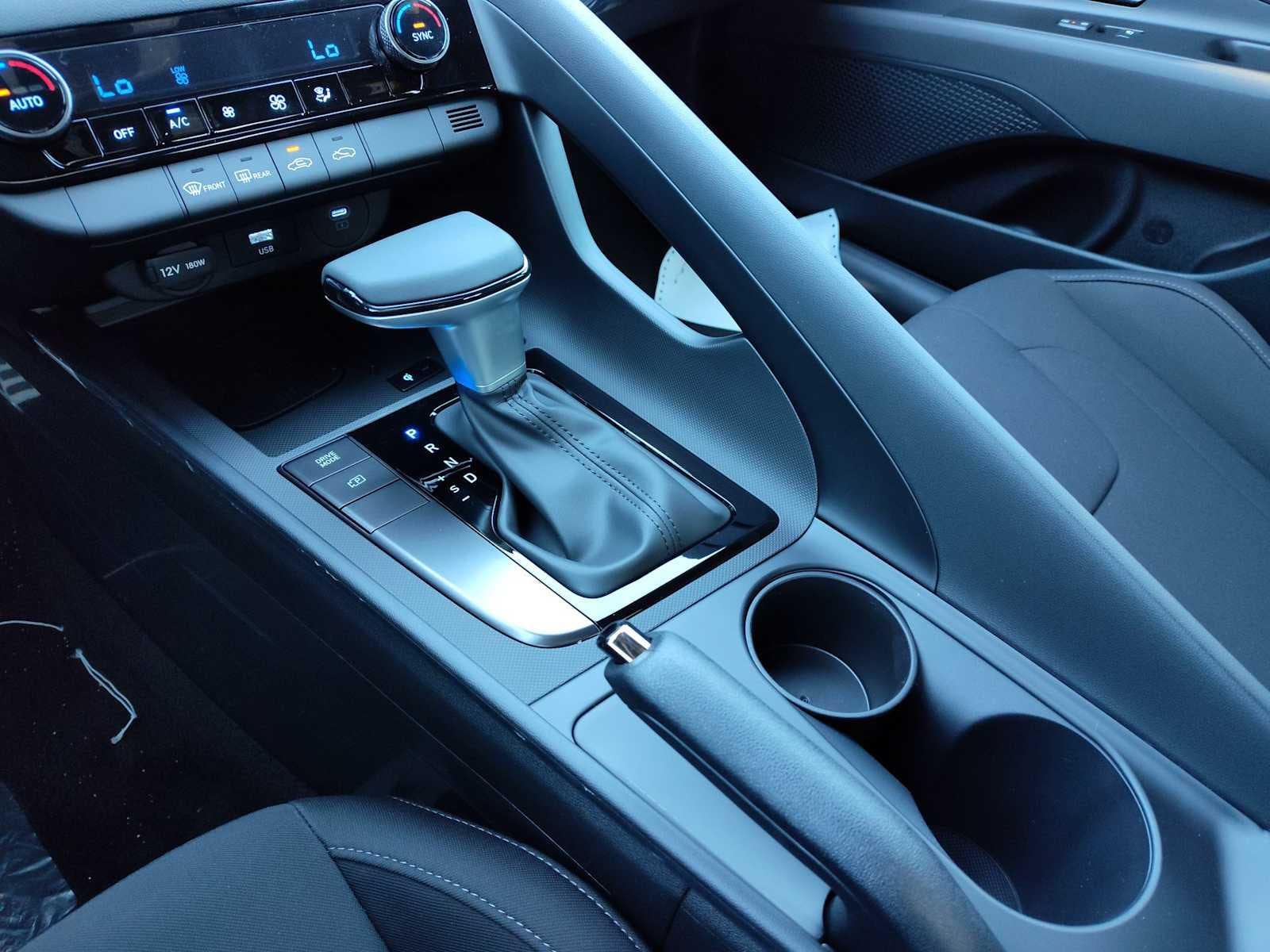 Thumbnail: 2026 Hyundai Elantra - 24