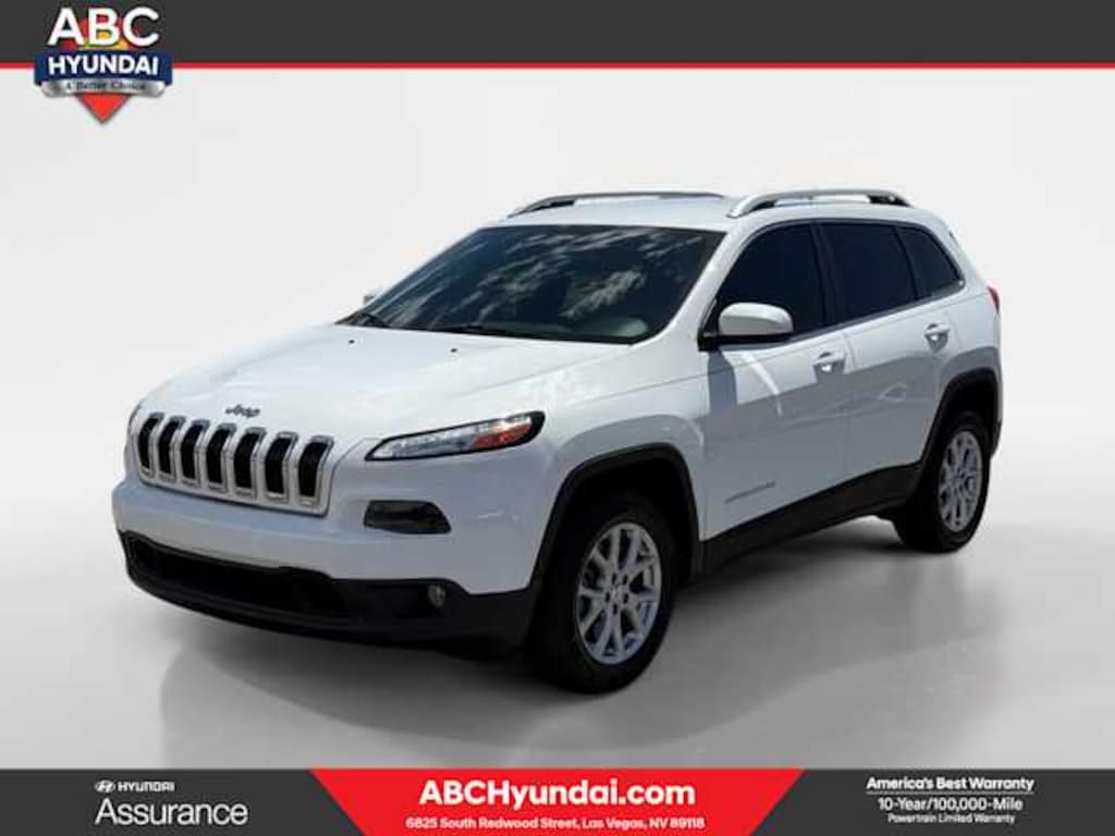Used 2017 Jeep Cherokee Latitude FWD SUV