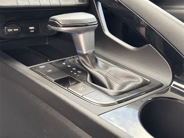 Thumbnail: 2025 Hyundai Elantra - 25