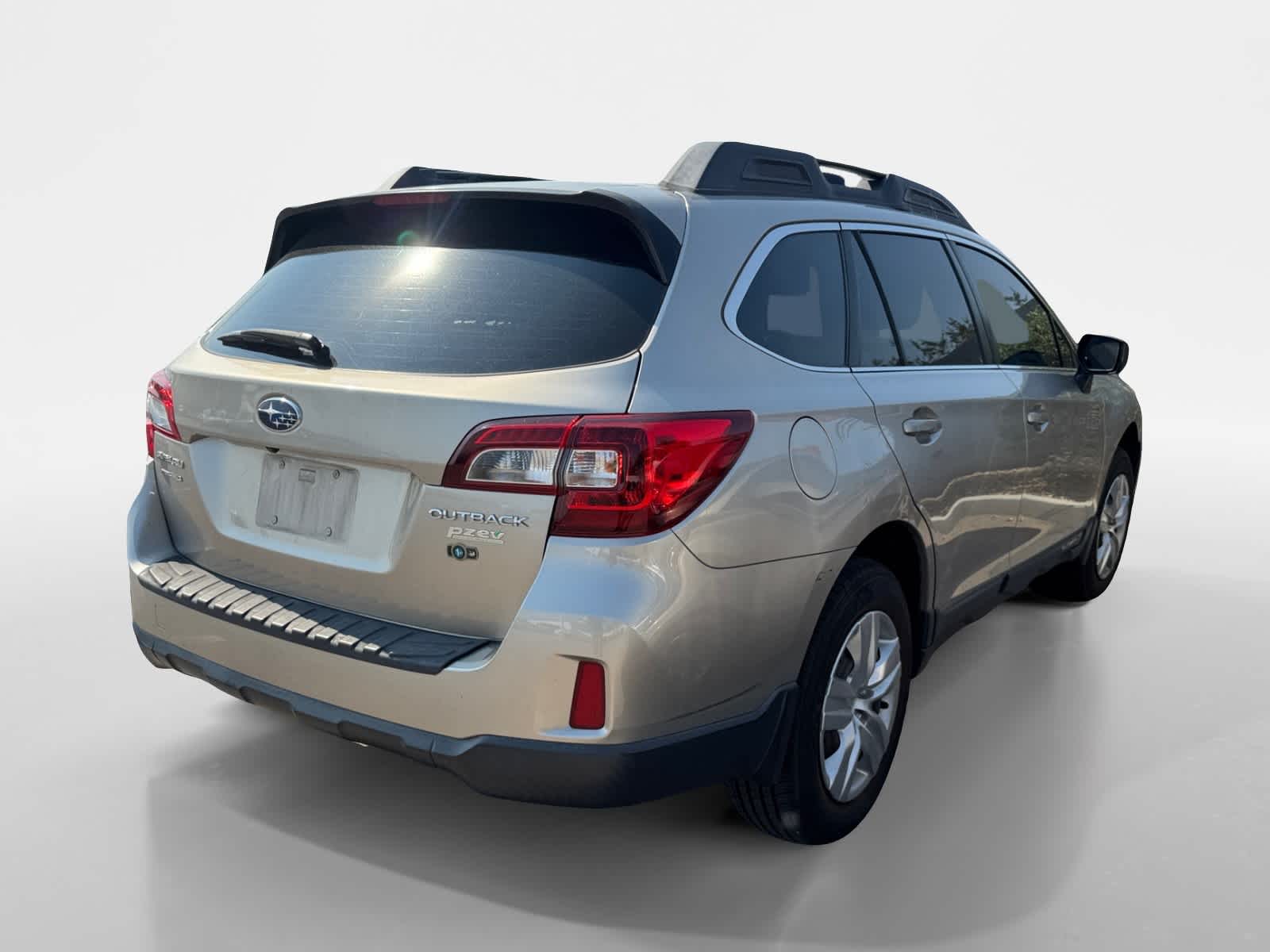 Thumbnail: 2016 Subaru Outback - 3