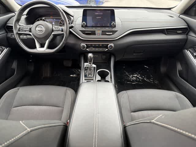 Thumbnail: 2022 Nissan Altima - 12