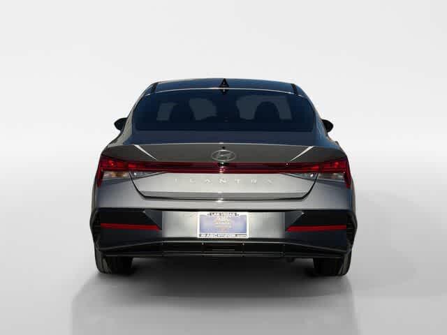 Thumbnail: 2026 Hyundai Elantra - 4