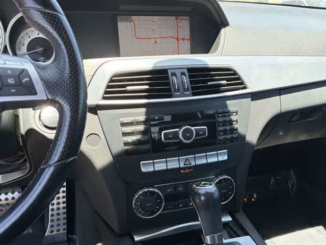 Thumbnail: 2013 Mercedes-Benz C-Class - 20