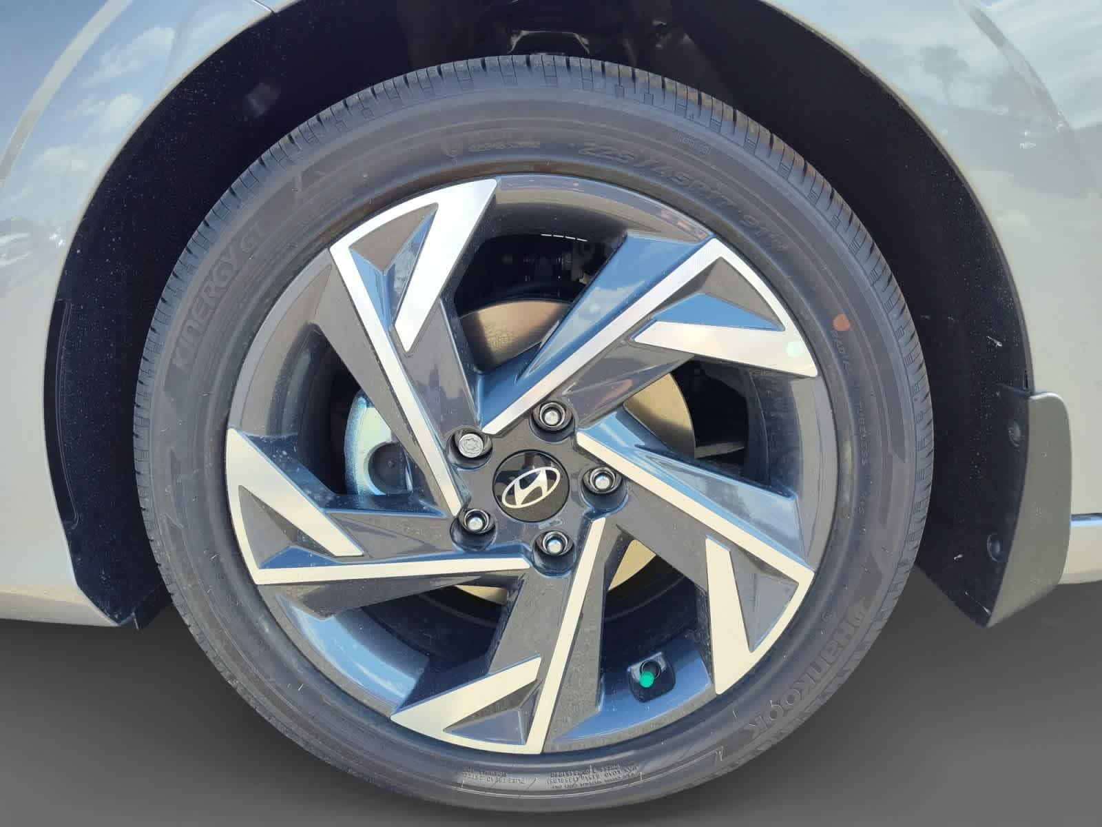 Thumbnail: 2025 Hyundai Elantra - 9