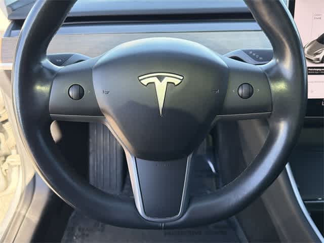 Thumbnail: 2018 Tesla Model 3 - 23