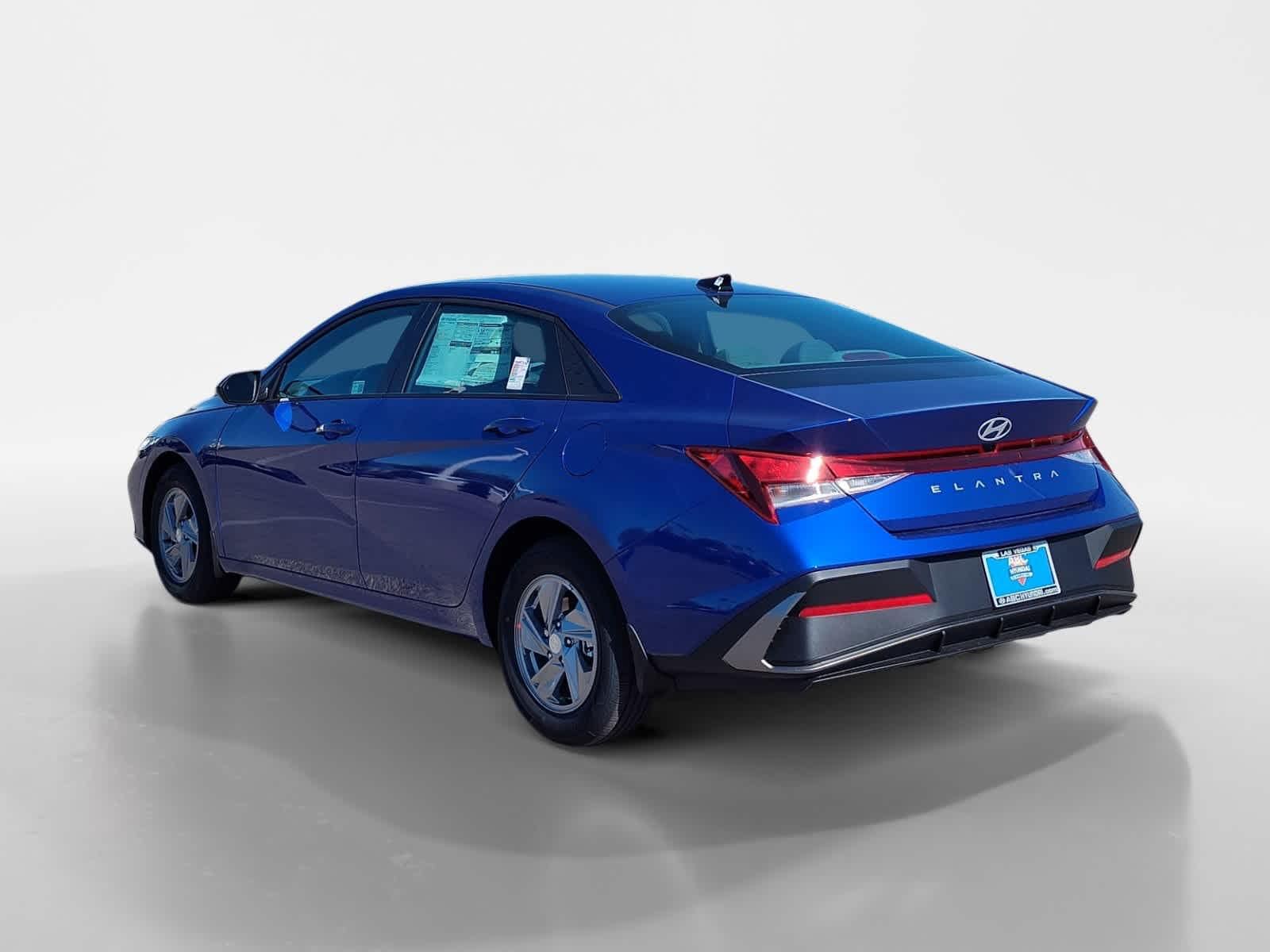 Thumbnail: 2025 Hyundai Elantra - 3