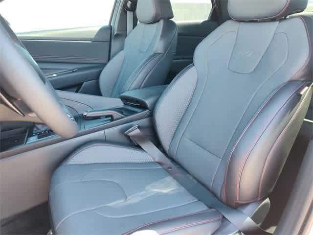 Thumbnail: 2025 Hyundai Elantra - 14