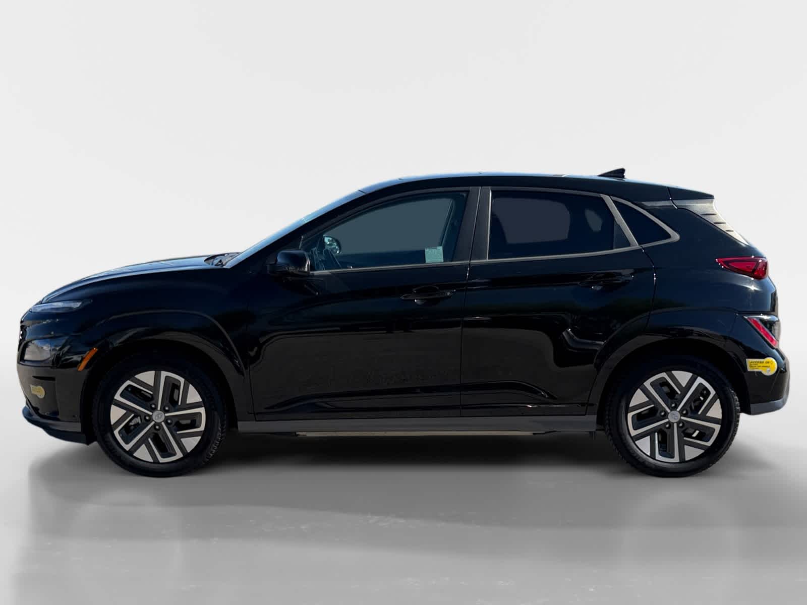 2022 Hyundai Kona Electric SEL photo 2