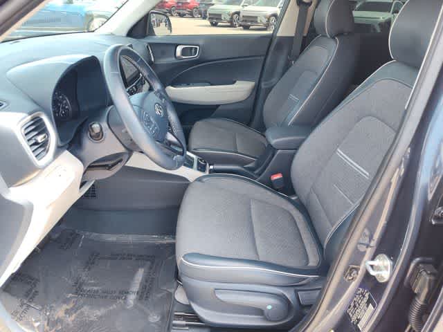 Thumbnail: 2022 Hyundai Venue - 13