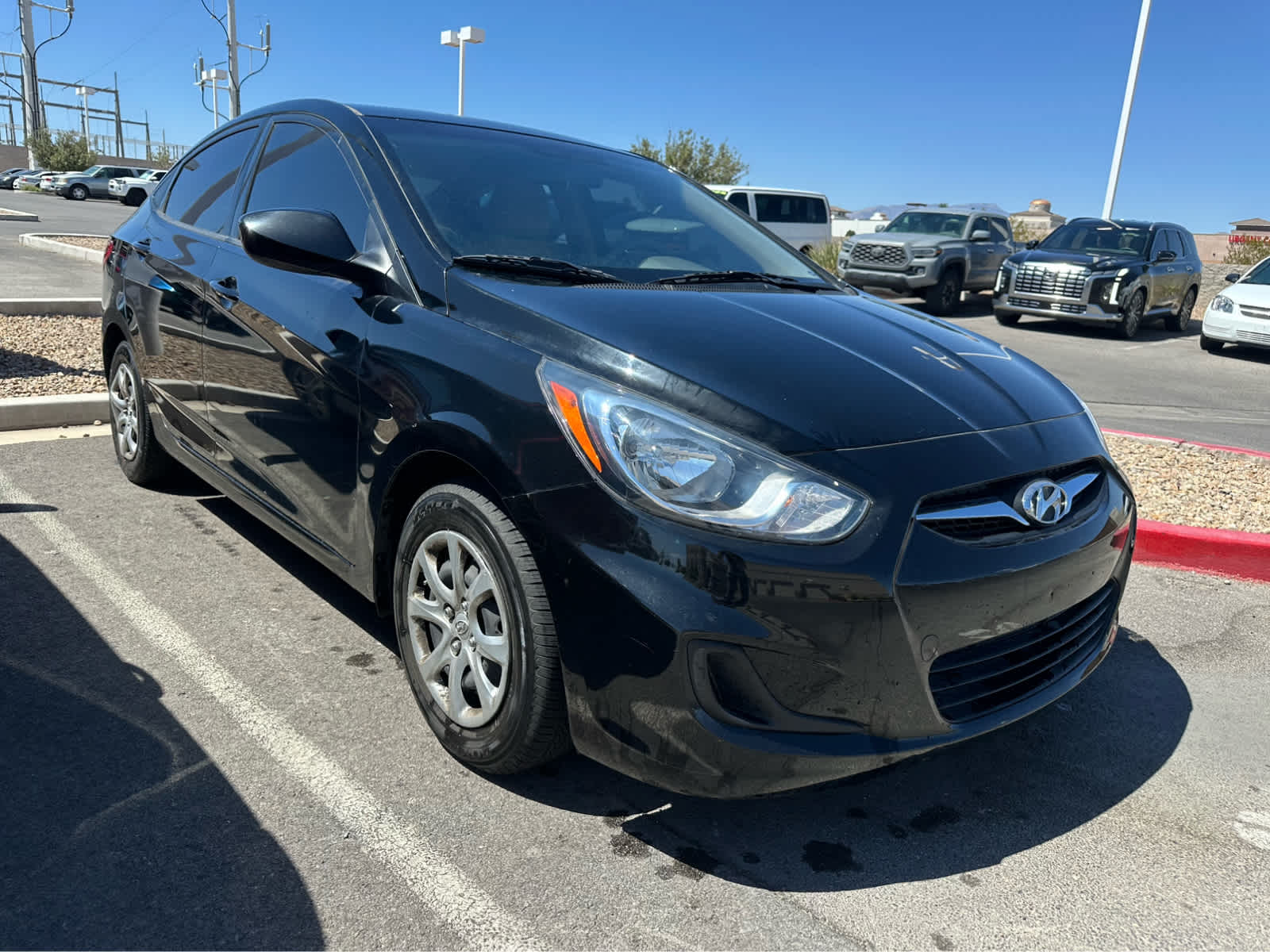 Thumbnail: 2012 Hyundai Accent - 3