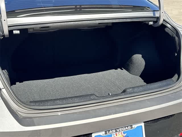 Thumbnail: 2022 Hyundai Elantra - 28