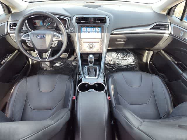 Thumbnail: 2015 Ford Fusion - 13