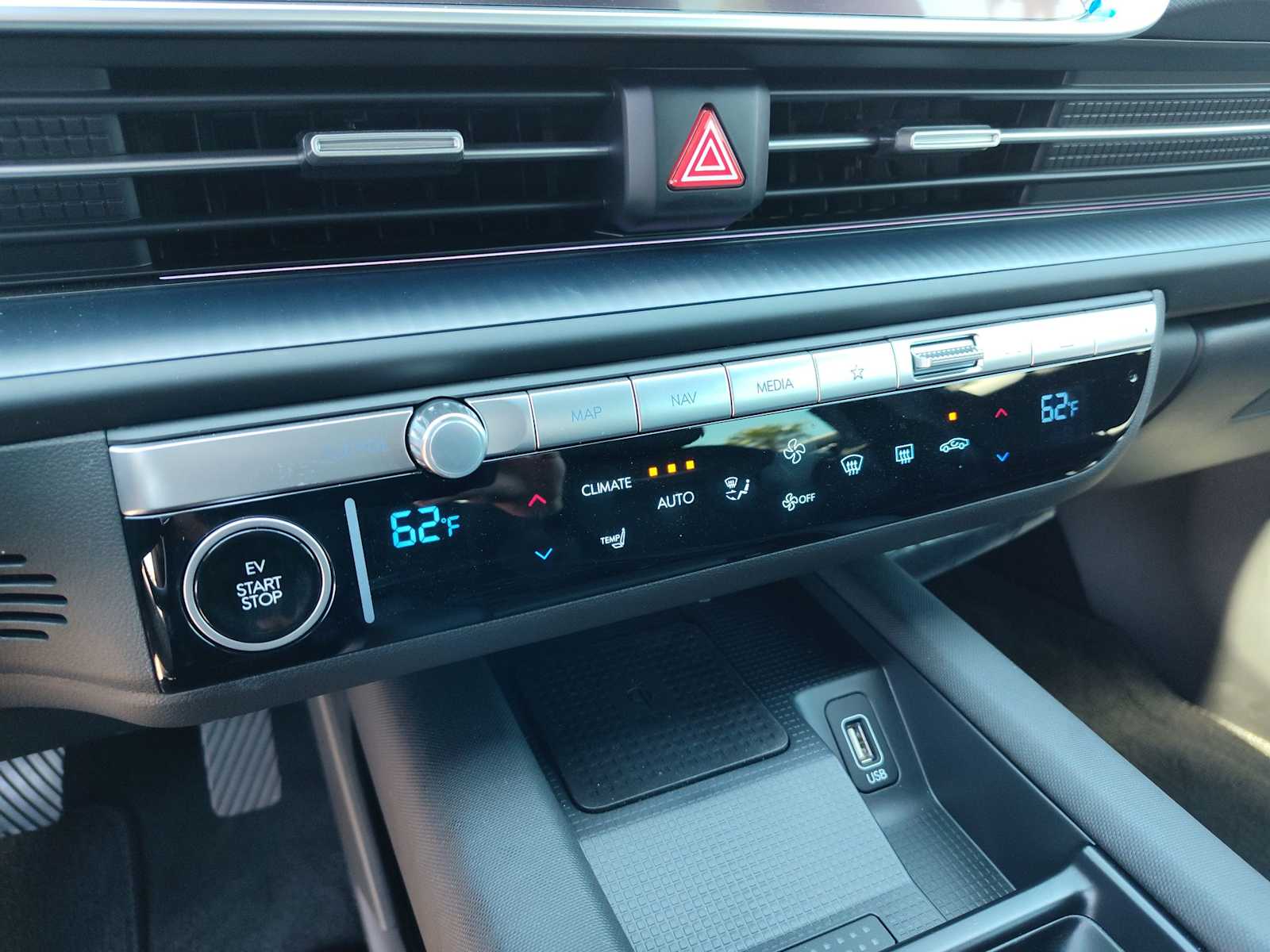 Thumbnail: 2025 Hyundai Ioniq 6 - 12