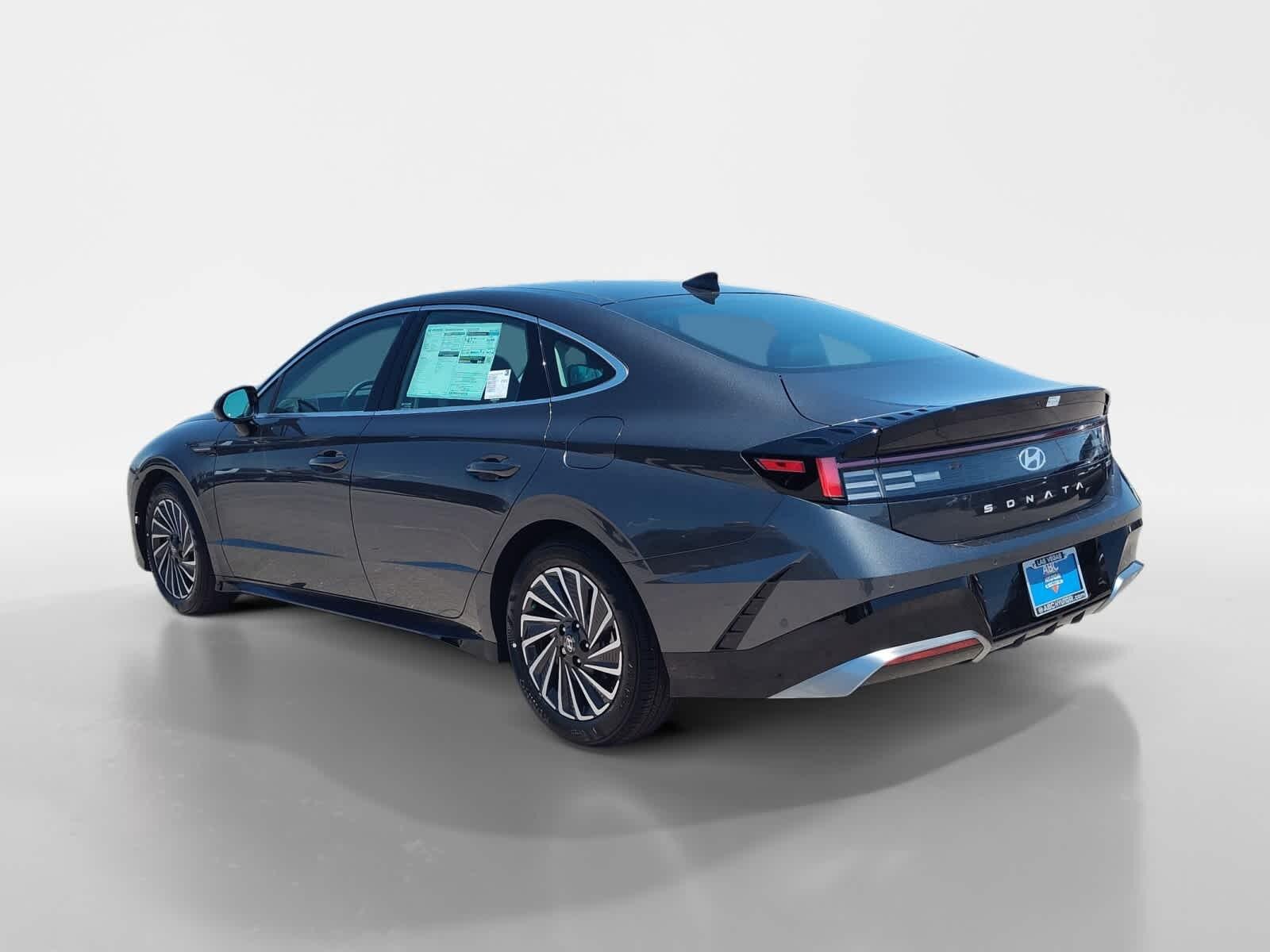 Thumbnail: 2025 Hyundai Sonata - 3