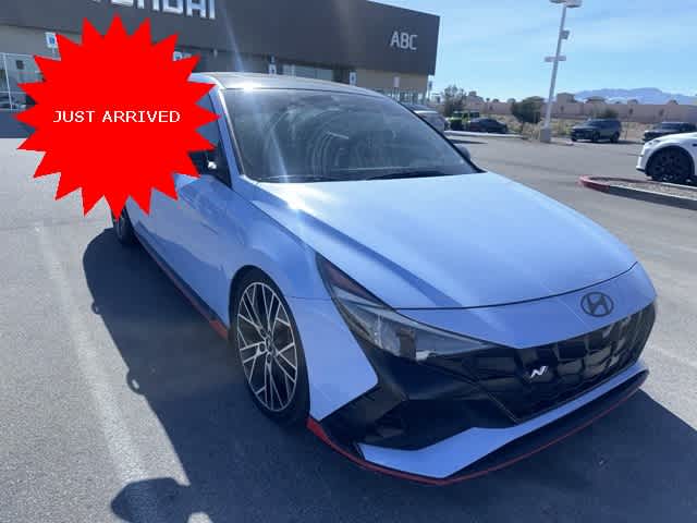 Thumbnail: 2022 Hyundai Elantra - 3