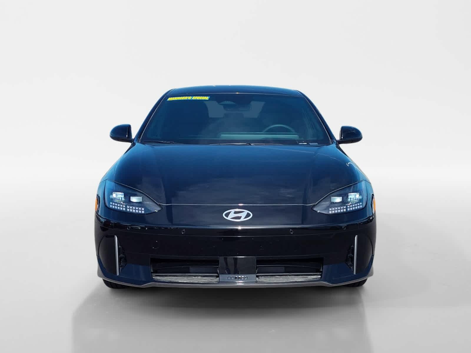 Thumbnail: 2023 Hyundai Ioniq 6 - 8