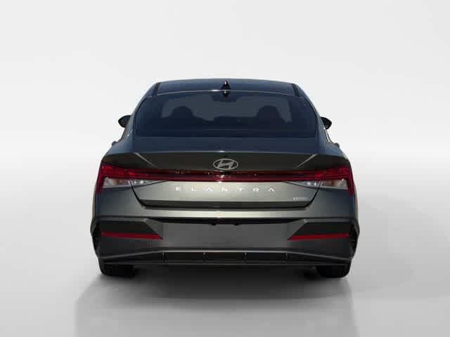 Thumbnail: 2026 Hyundai Elantra - 4