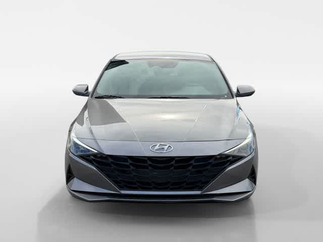 Thumbnail: 2022 Hyundai Elantra - 8