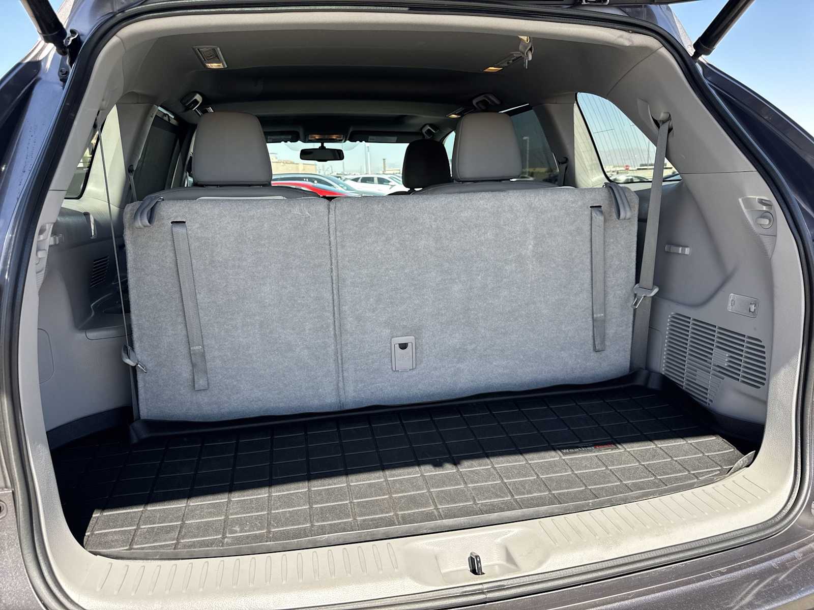Thumbnail: 2016 Toyota Highlander - 28