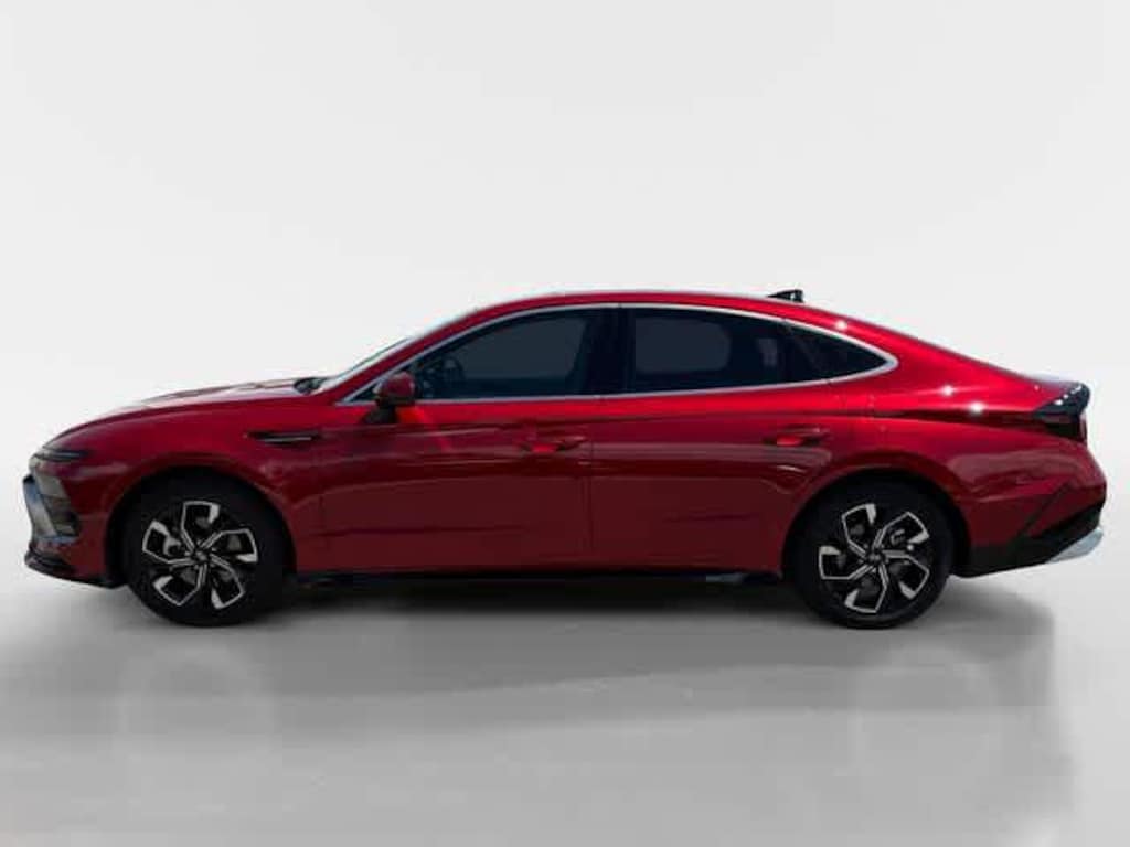 New 2025 Hyundai Sonata SEL Sedan