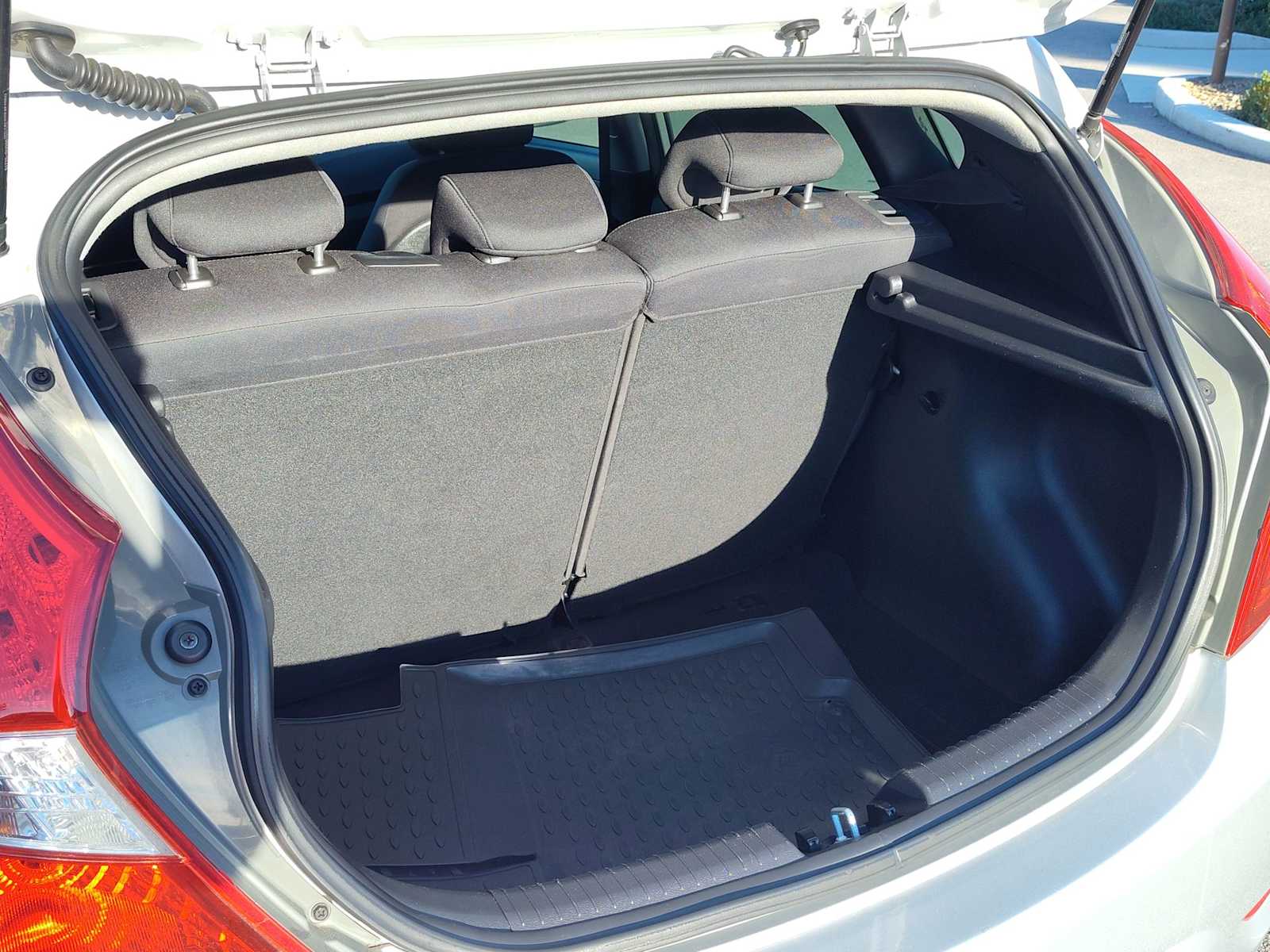 Thumbnail: 2017 Hyundai Accent - 26