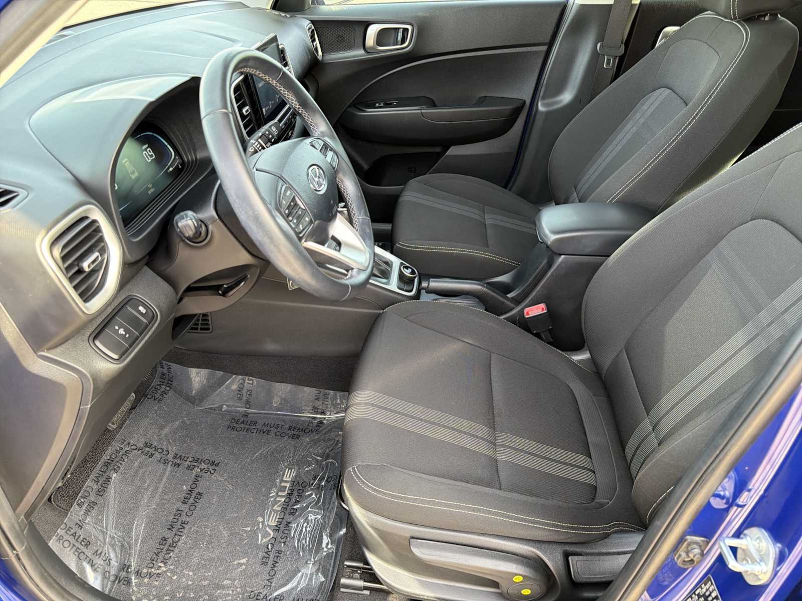 Thumbnail: 2023 Hyundai Venue - 13