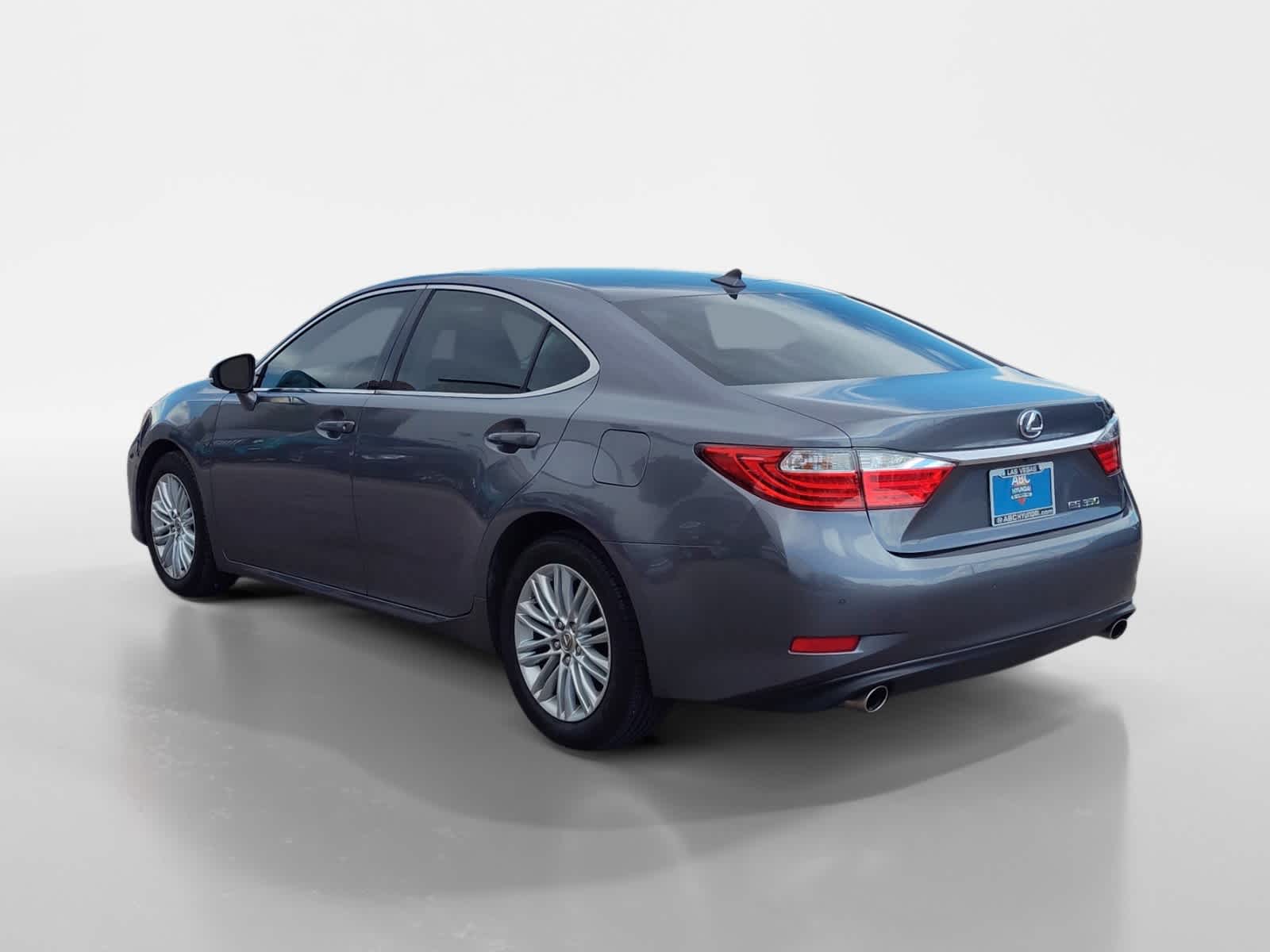 Thumbnail: 2014 Lexus ES - 3