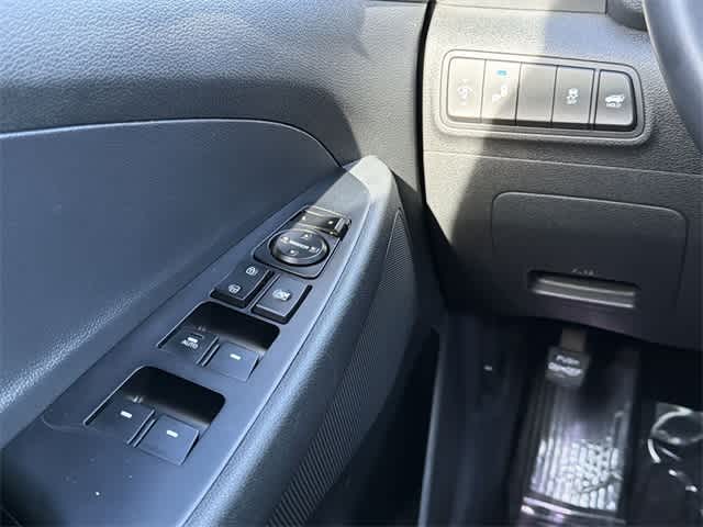 Thumbnail: 2018 Hyundai Tucson - 14