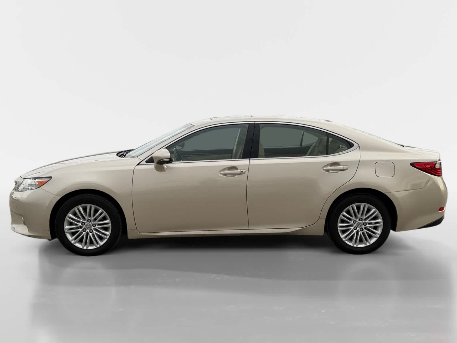 Thumbnail: 2014 Lexus ES - 3