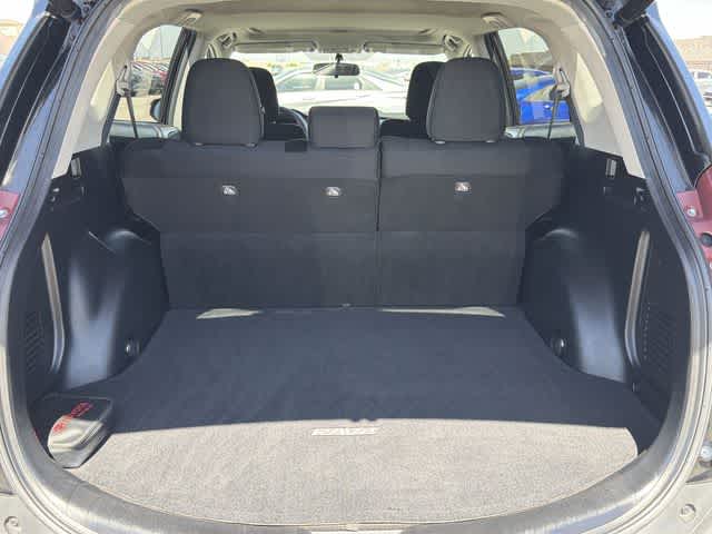 Thumbnail: 2015 Toyota RAV4 - 26