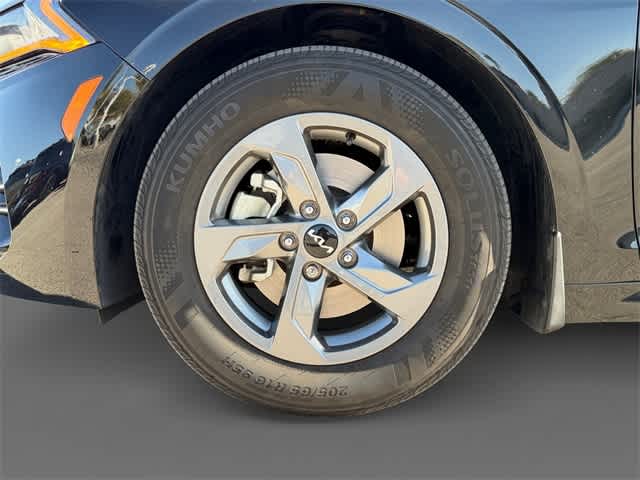 Thumbnail: 2024 Kia K5 - 15