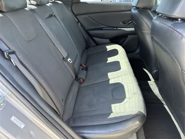 Thumbnail: 2022 Hyundai Elantra - 22