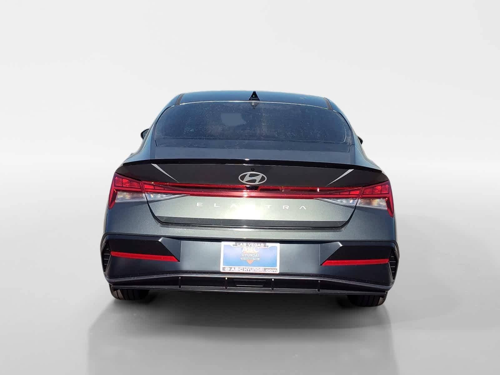 Thumbnail: 2026 Hyundai Elantra - 4