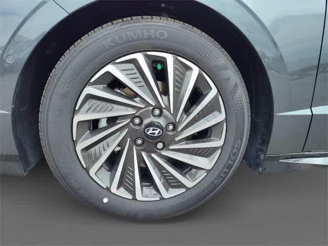 Thumbnail: 2025 Hyundai Sonata - 9