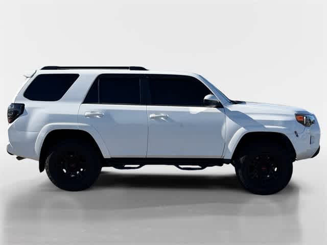 Thumbnail: 2014 Toyota 4Runner - 6