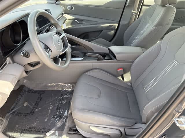 Thumbnail: 2023 Hyundai Elantra - 13