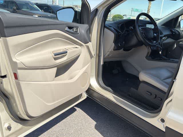 Thumbnail: 2017 Ford Escape - 10