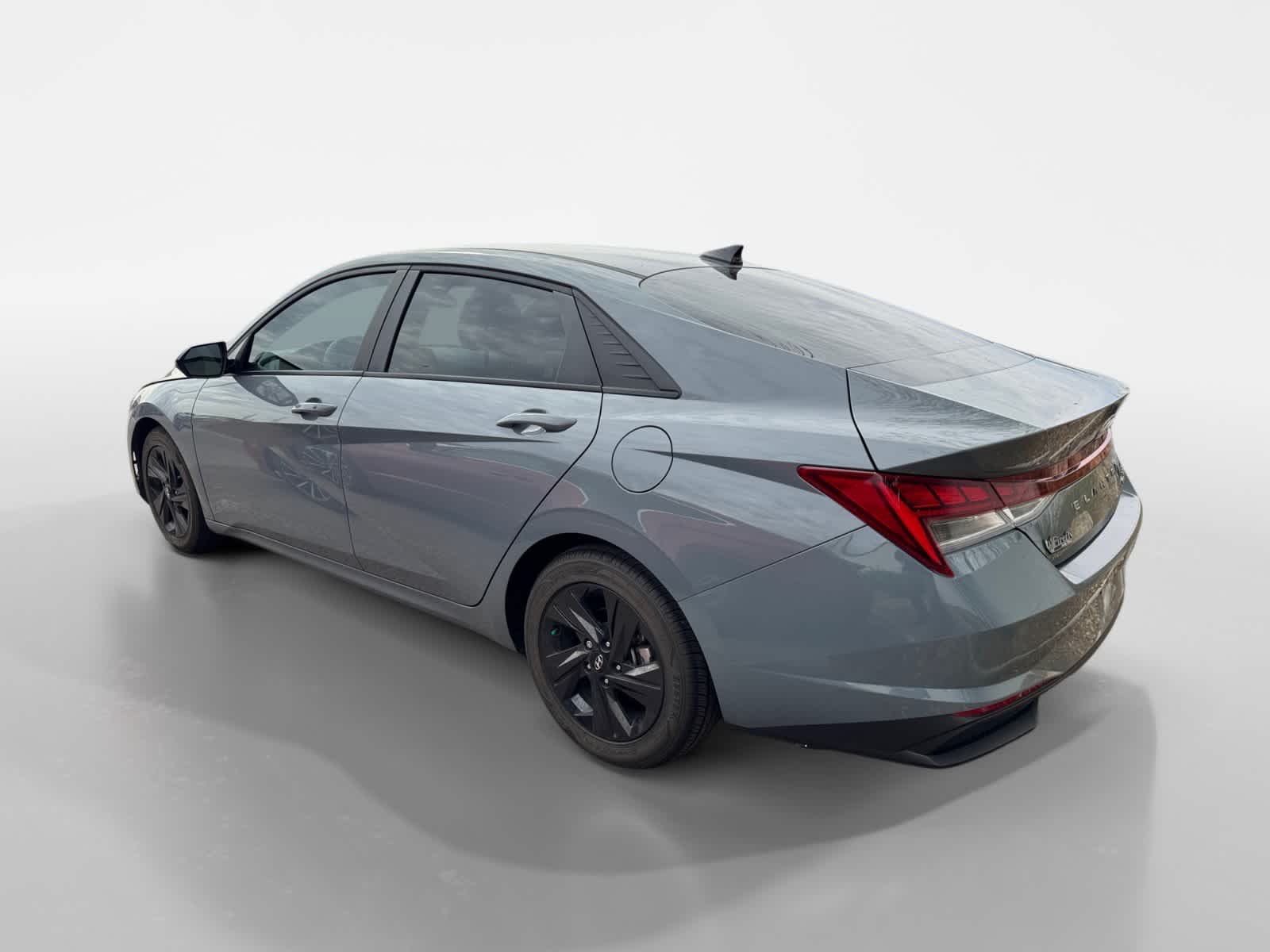Thumbnail: 2023 Hyundai Elantra - 4
