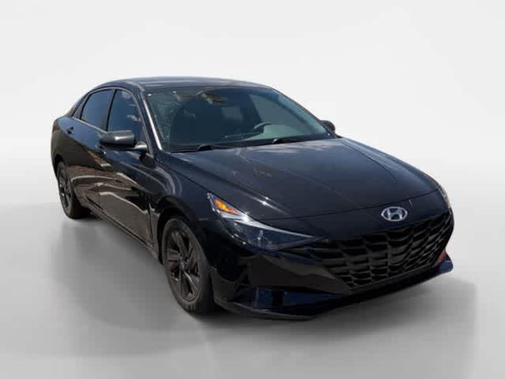 Used 2022 Hyundai Elantra SEL Sedan