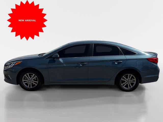 Thumbnail: 2017 Hyundai Sonata - 2