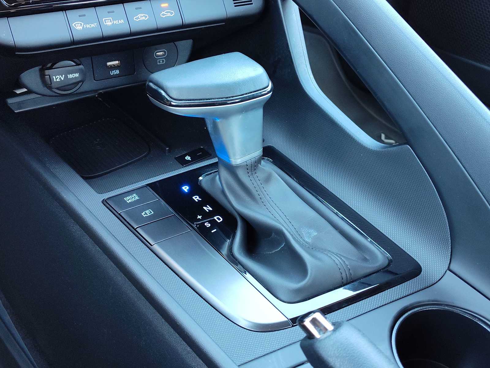 Thumbnail: 2025 Hyundai Elantra - 25