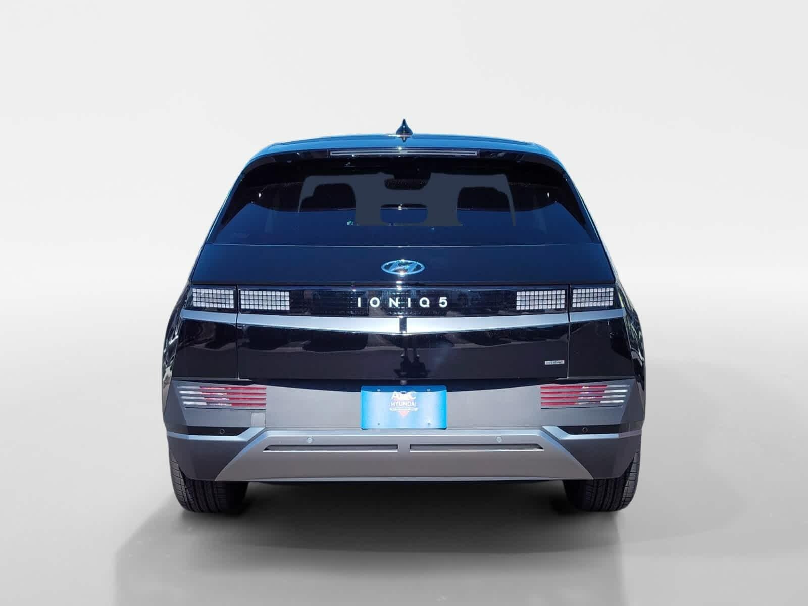 Thumbnail: 2023 Hyundai Ioniq 5 - 4