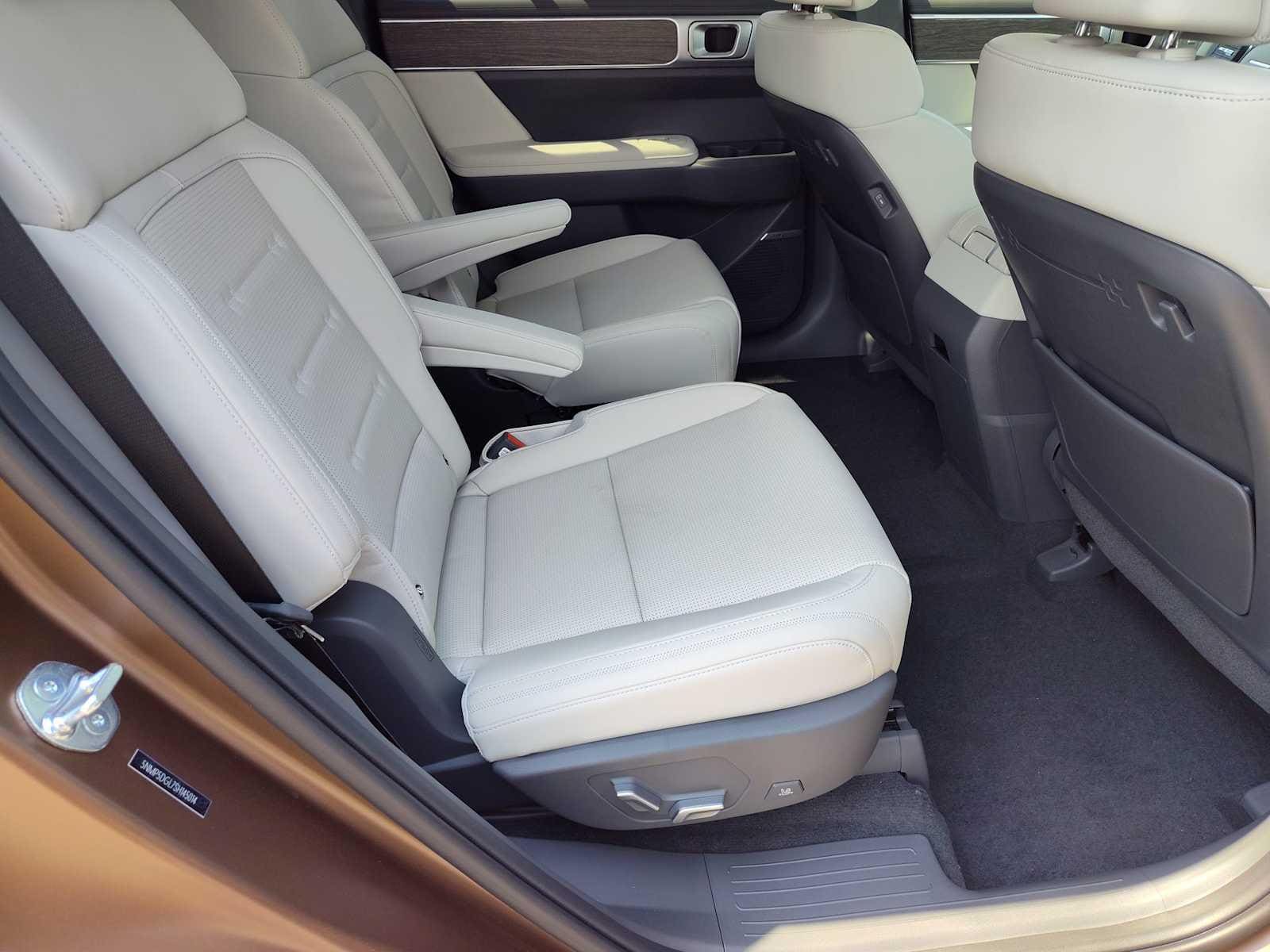 Thumbnail: 2025 Hyundai Santa Fe - 18