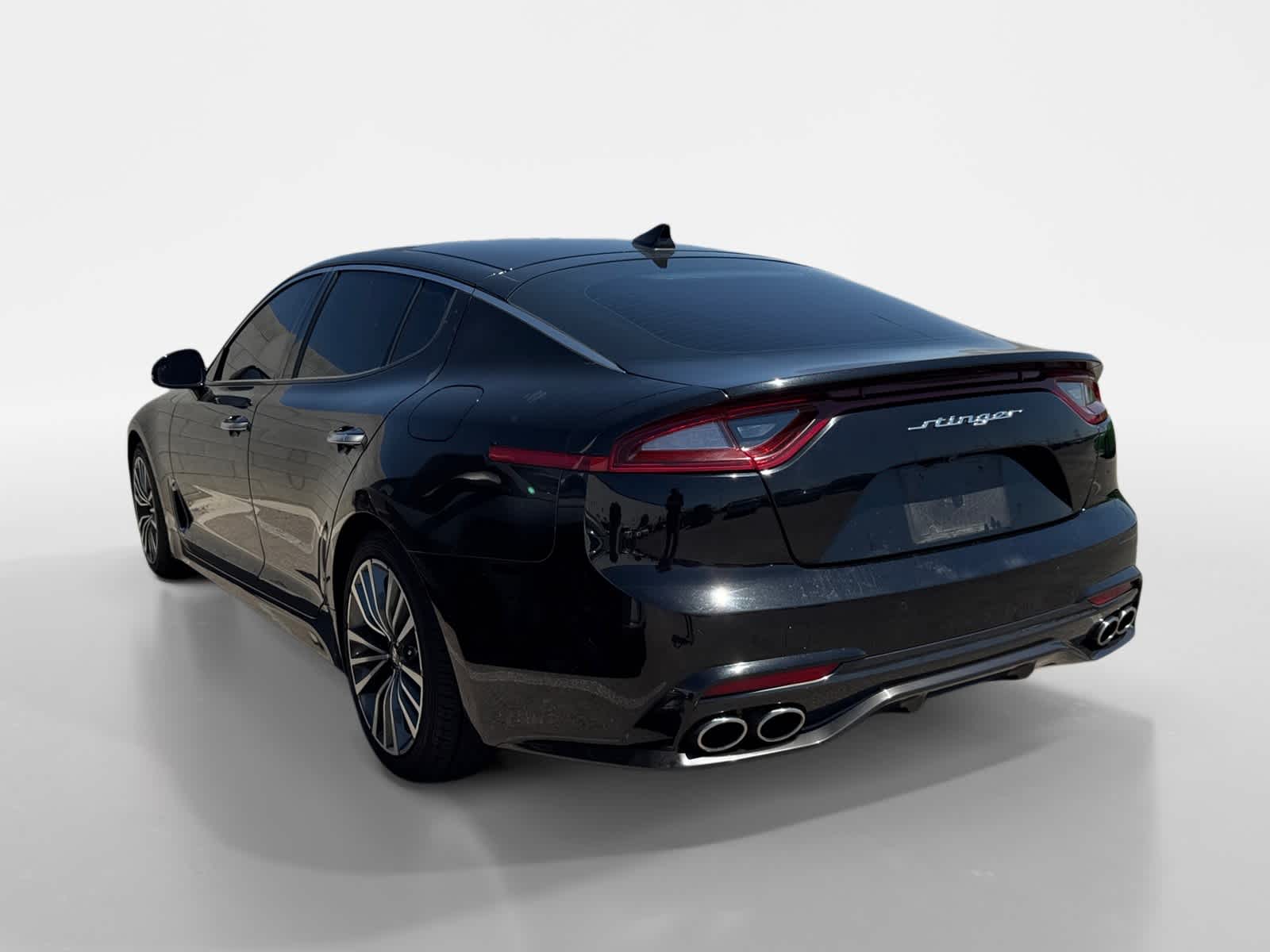Thumbnail: 2018 Kia Stinger - 4